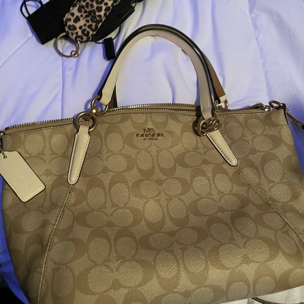 REAL GENUINE COACH PURSE!
